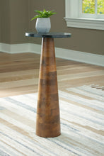 Load image into Gallery viewer, Quinndon - Brown / Black - Accent Table