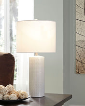 Load image into Gallery viewer, Steuben - Table Lamp