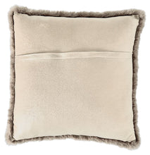 Load image into Gallery viewer, Gariland - Faux Fur Pillow