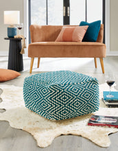 Load image into Gallery viewer, Brynnsen - Pouf