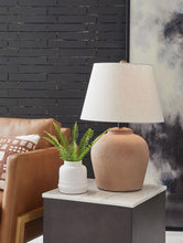 Load image into Gallery viewer, Scantor - Rust - Metal Table Lamp