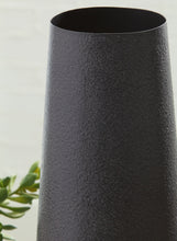 Load image into Gallery viewer, Fynn - Vase