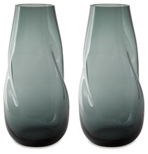 Load image into Gallery viewer, Beamund - Vase - 13&quot;