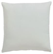 Load image into Gallery viewer, Gyldan - Pillow