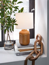 Load image into Gallery viewer, Gierburg - Ceramic Table Lamp