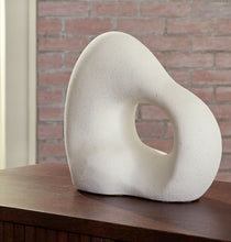 Load image into Gallery viewer, Arthrow - Off White - Sculpture - 11&quot;
