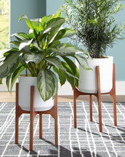 Load image into Gallery viewer, Dorcey - White / Brown - Planter Set (Set of 2)