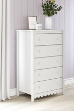 Load image into Gallery viewer, Hallityn - White - Five Drawer Chest
