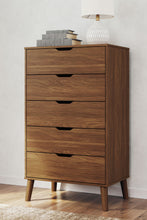 Load image into Gallery viewer, Fordmont - Auburn - Five Drawer Chest